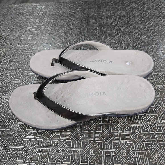 🐢 VIONIC Women's Dillon Gold Metallic Flip Flops Size 10 Orthotic Support - Picture 5 of 9